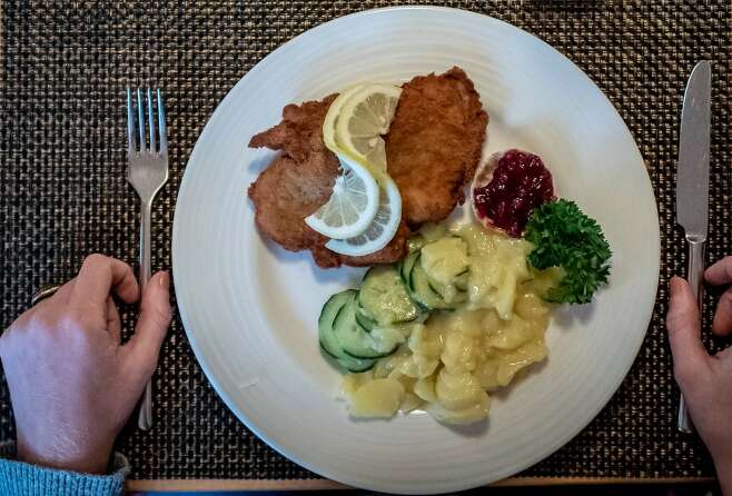 Im Rosenhof können sowohl die Hotel als auch die Ferienwohnungsgäste regionale Küche genießen.