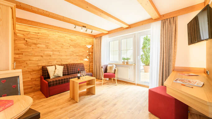 Großzügige und modern eingerichtete Suiten im Rosenhof buchen.